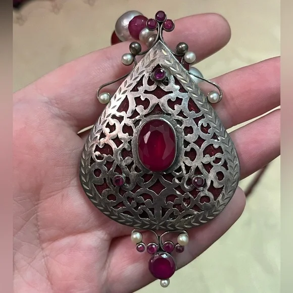 VTG Boho Bali Style Faux Ruby Pearl Beaded Silver Tone Metal Necklace - Picture 6 of 8